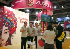 Zungly is a brand known for its Southern China fruits, especially lychees. The company is an export company.